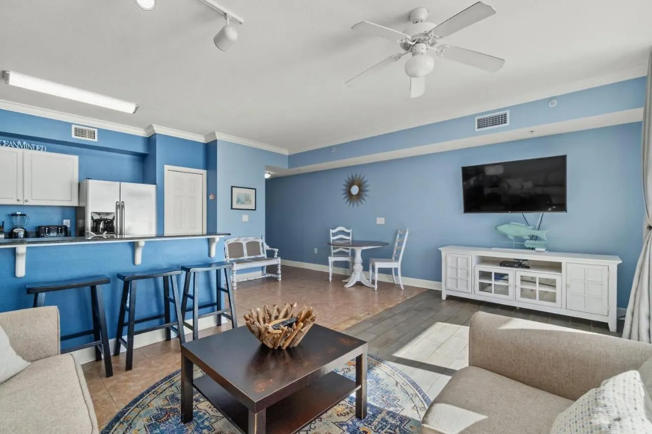 Stunning Beachfront Condo, Walk To Pier Park,Pools Panama City Beach USA
